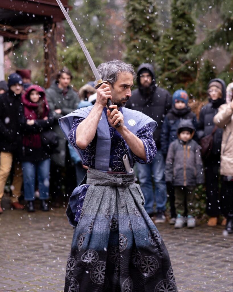 shihan w deszczu 1366